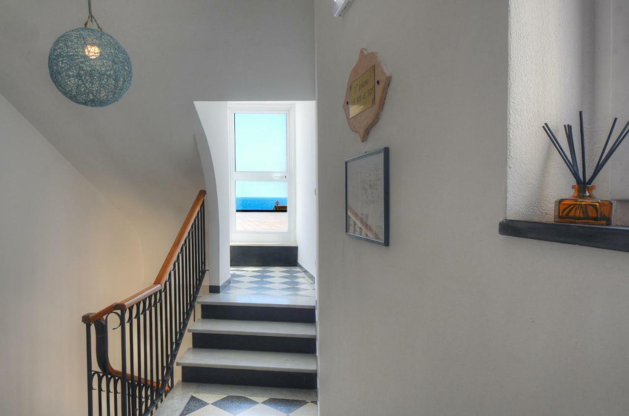 Hotel Arabesque Varigotti Esterno foto