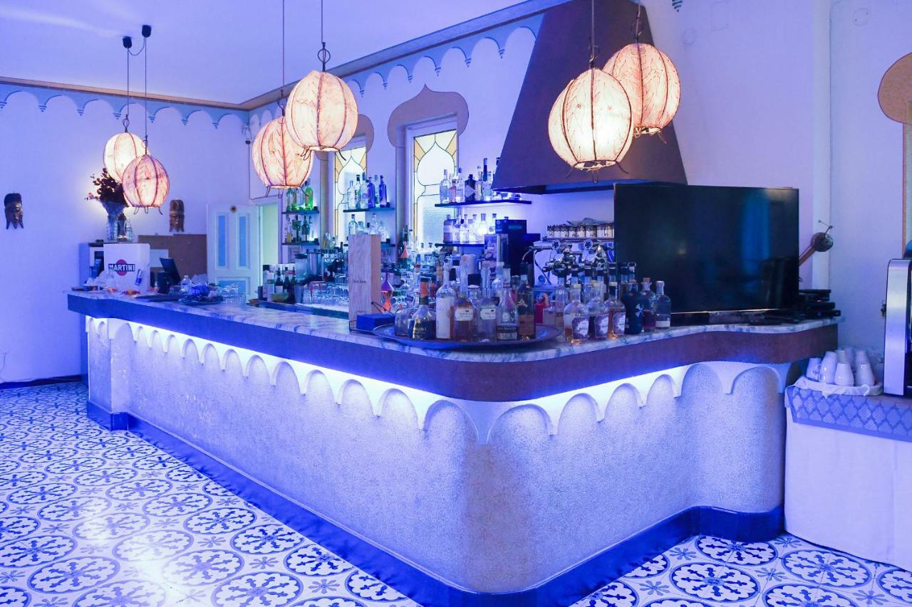 Hotel Arabesque Varigotti Esterno foto