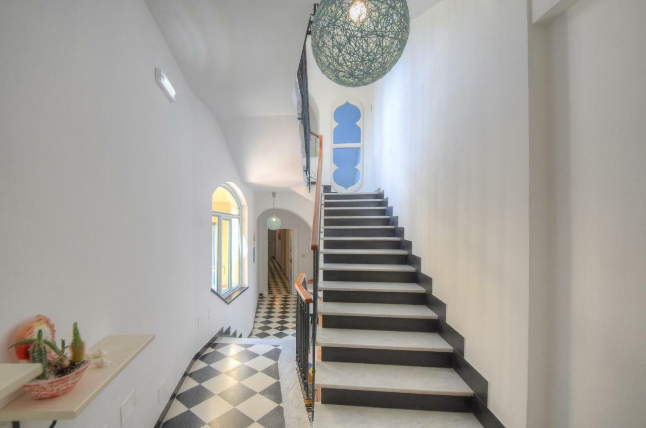 Hotel Arabesque Varigotti Esterno foto