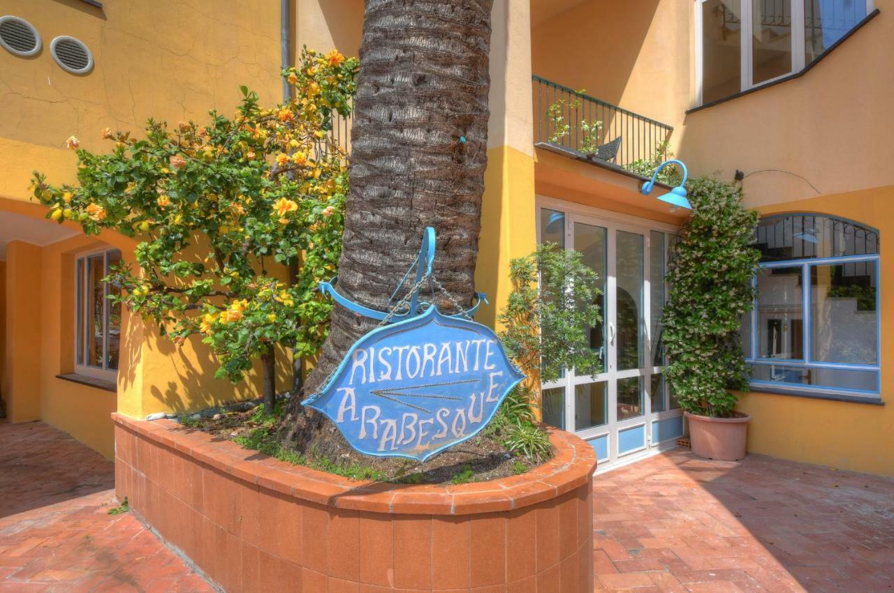 Hotel Arabesque Varigotti Esterno foto
