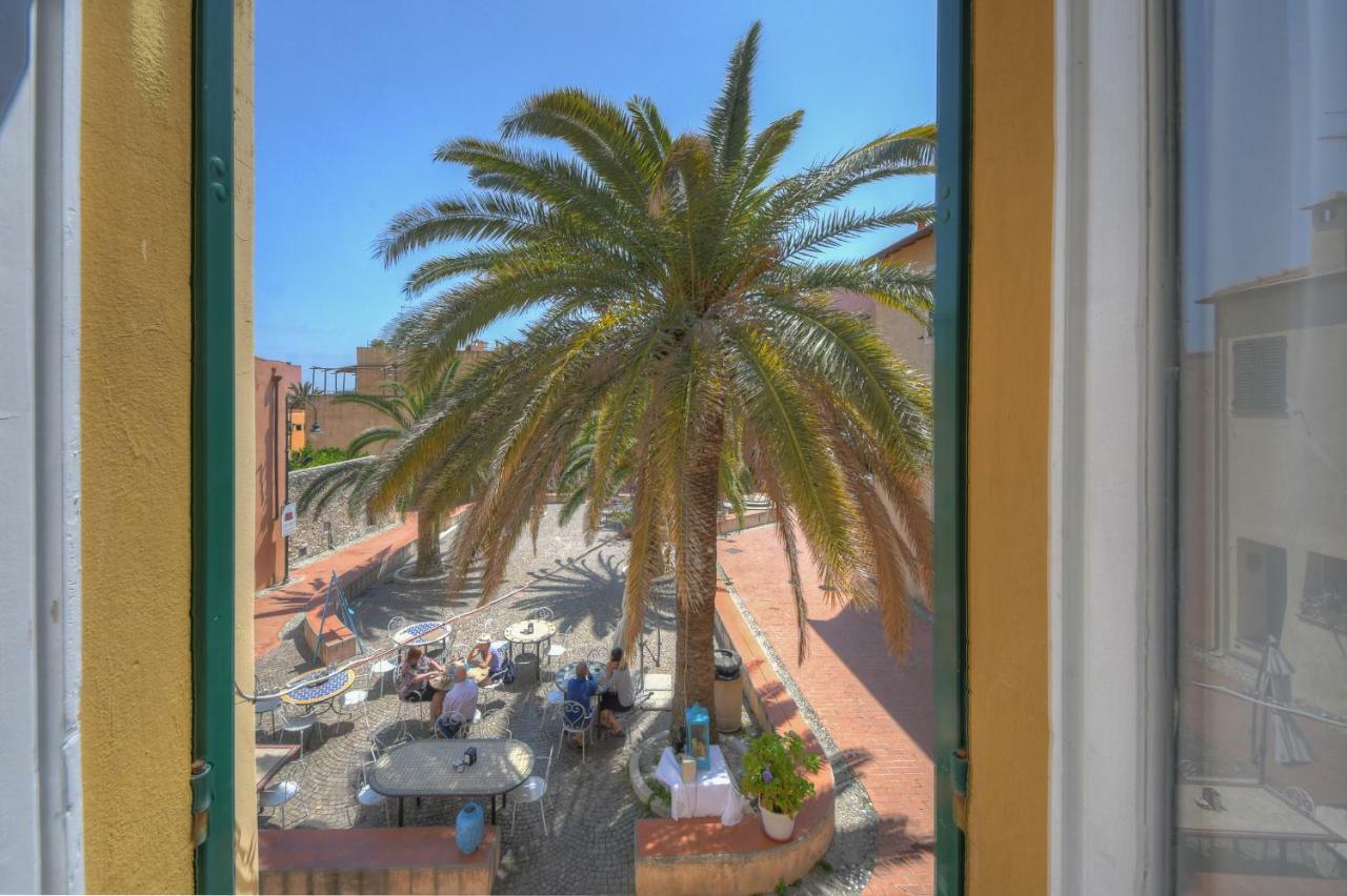 Hotel Arabesque Varigotti Esterno foto