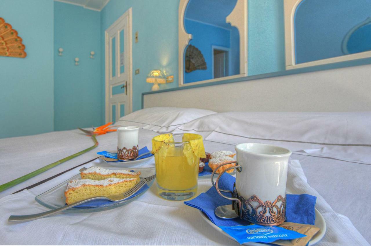 Hotel Arabesque Varigotti Esterno foto