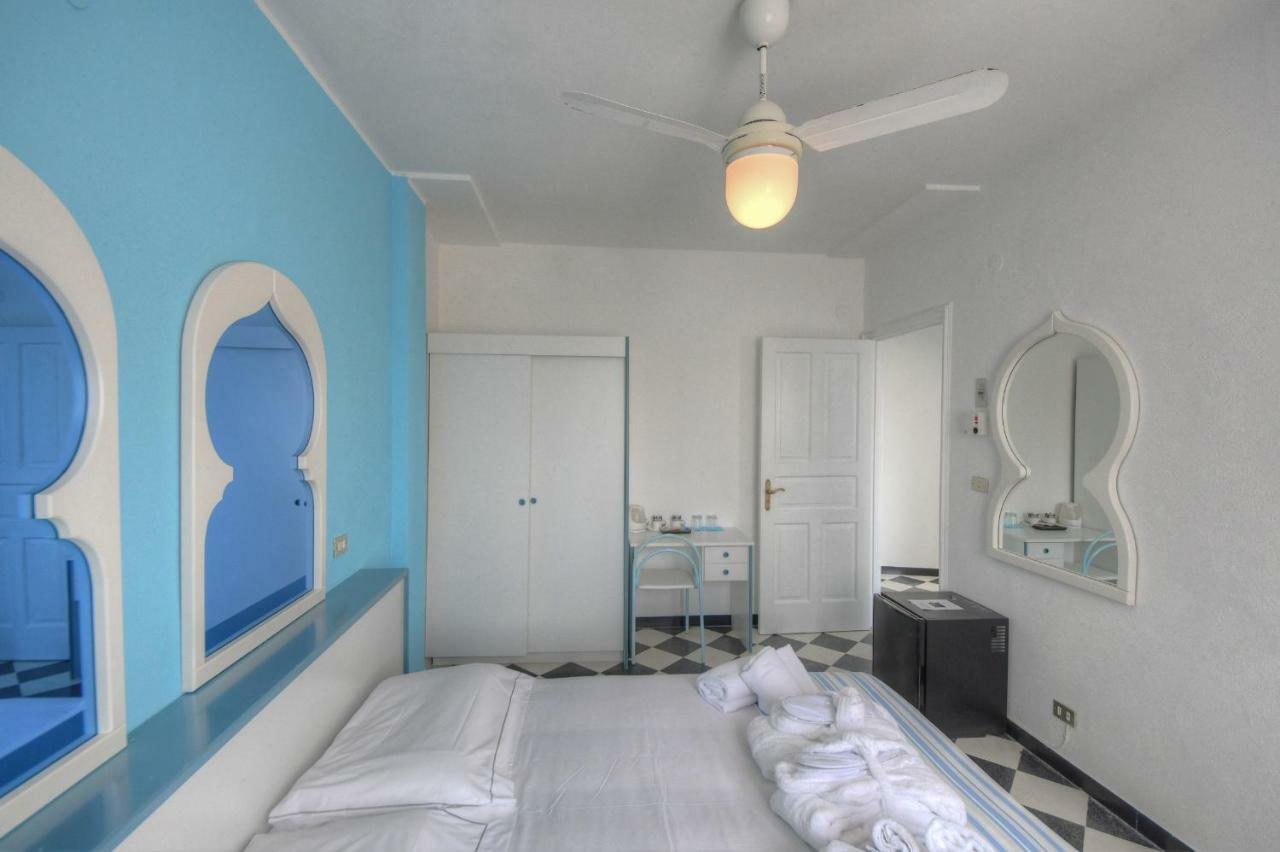 Hotel Arabesque Varigotti Esterno foto